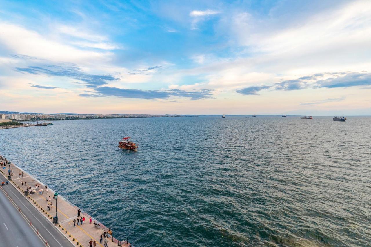 Iconic Salonica Suite Seafront ภายนอก รูปภาพ