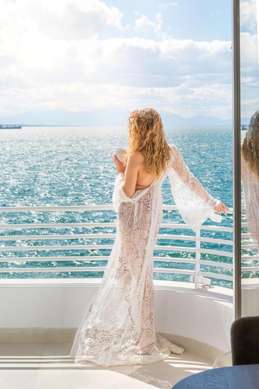 Iconic Salonica Suite Seafront ภายนอก รูปภาพ