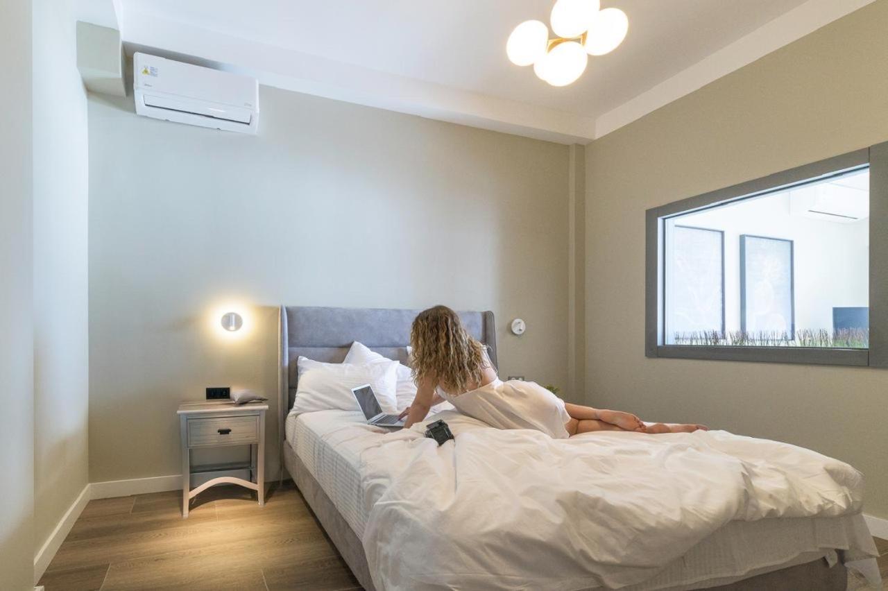 Iconic Salonica Suite Seafront ภายนอก รูปภาพ