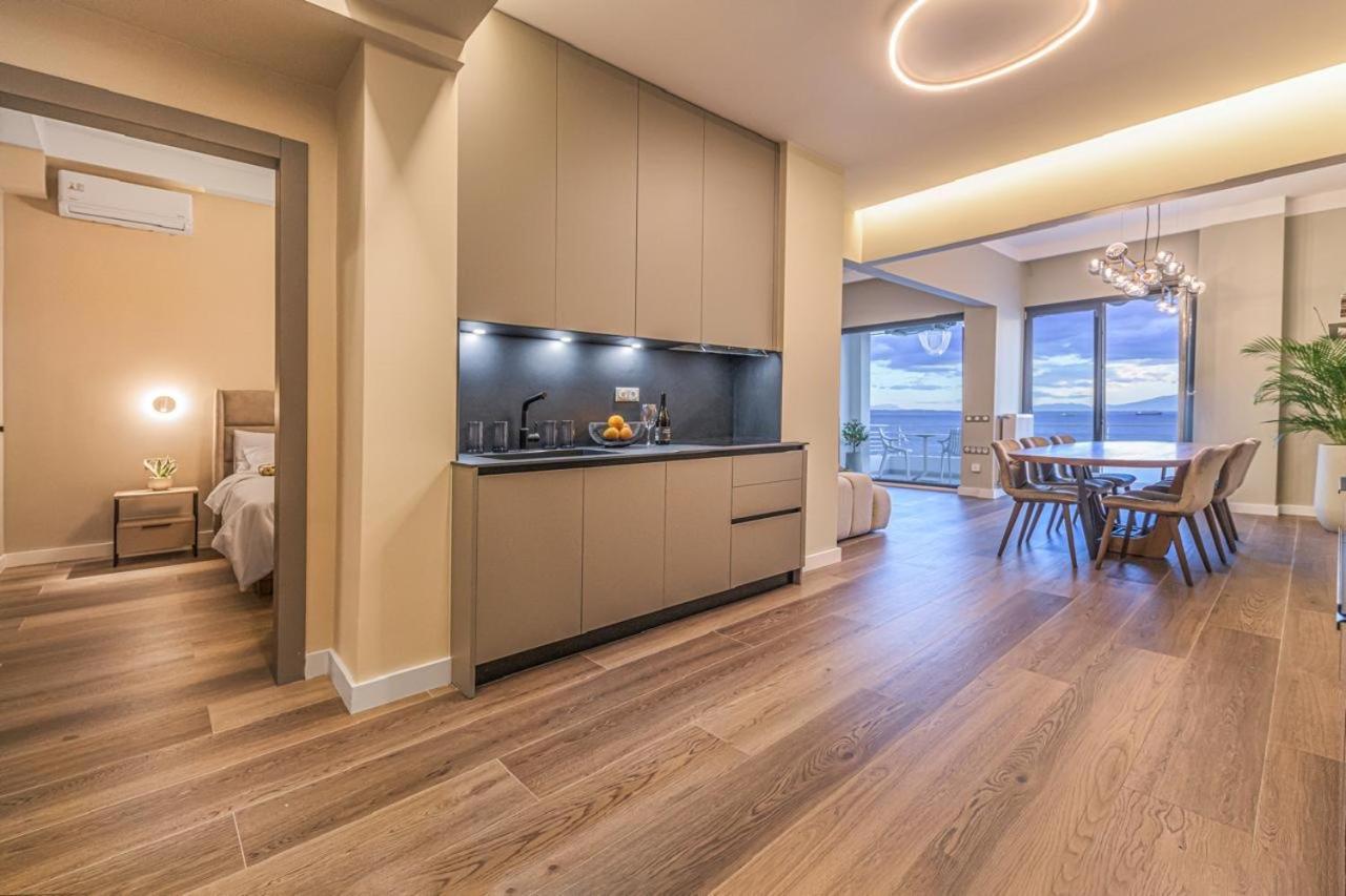 Iconic Salonica Suite Seafront ภายนอก รูปภาพ