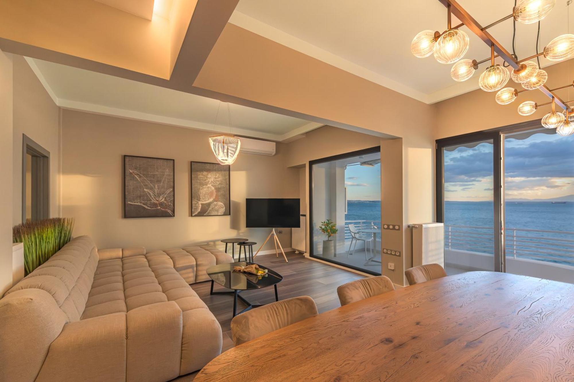 Iconic Salonica Suite Seafront ภายนอก รูปภาพ